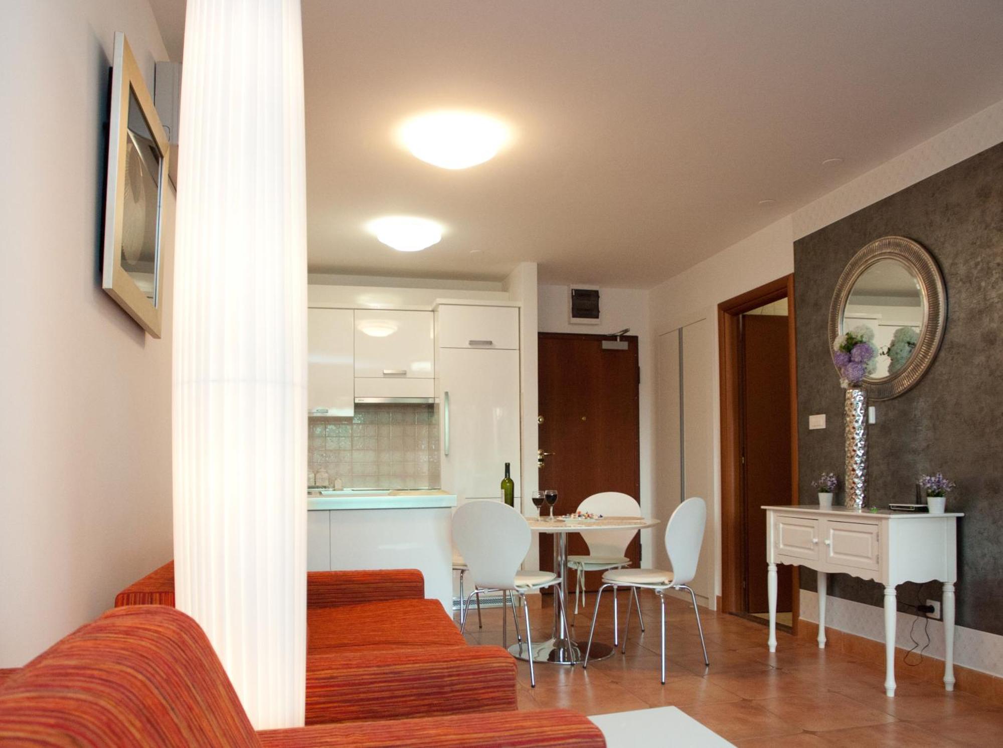 Residence Apartments Anamaria Podstrana Exterior foto