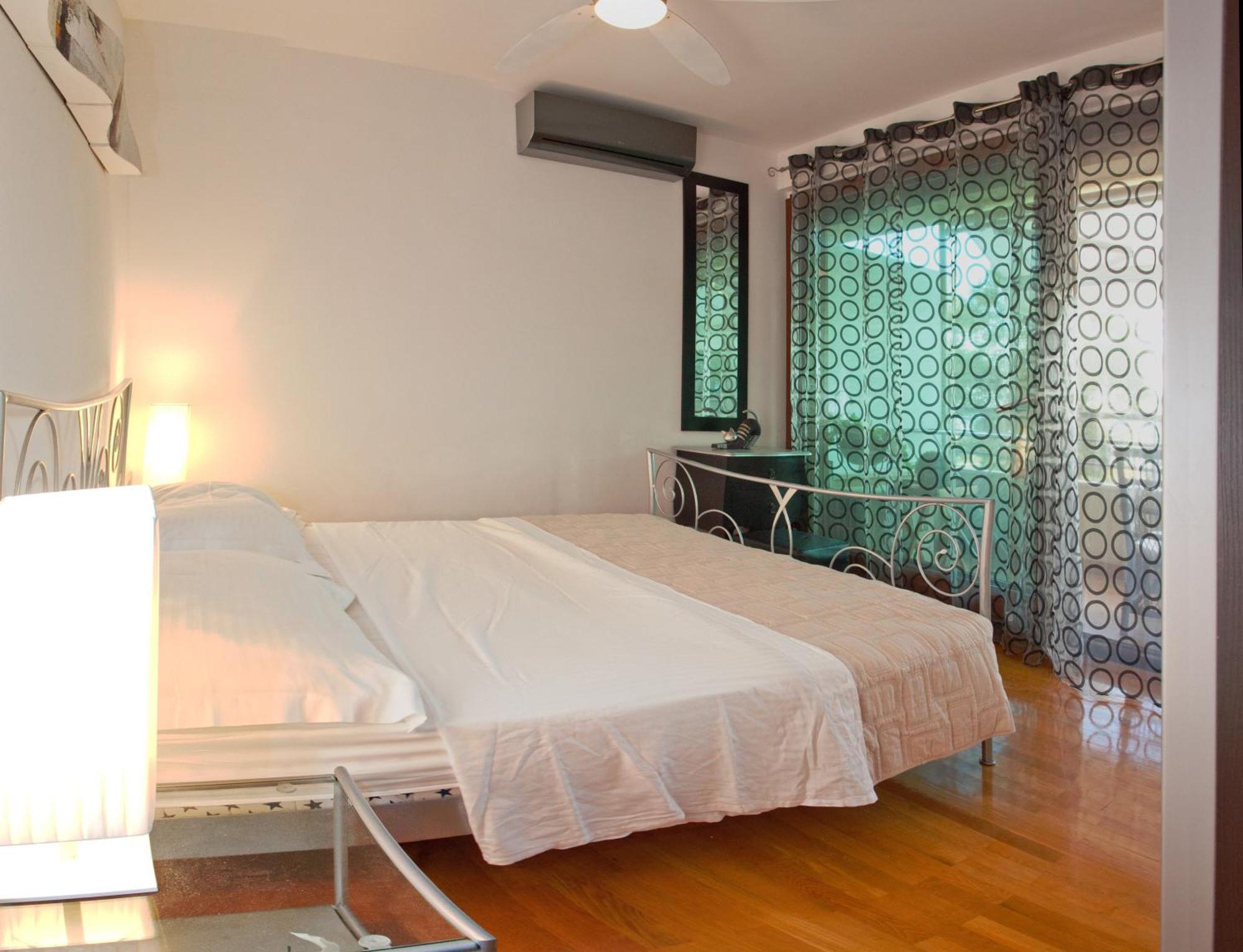 Residence Apartments Anamaria Podstrana Habitación foto